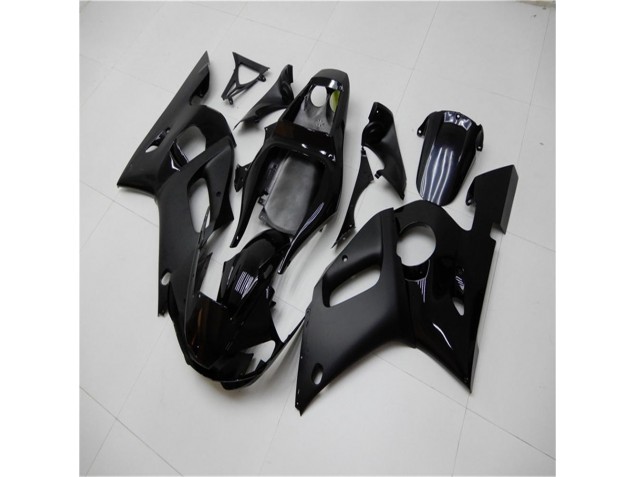Glossy Matte Black 1998-2002 Yamaha YZF R6 Fairings Glossy Matte Black 1998-2002 Yamaha YZF R6 Fairings
