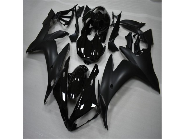 Glossy Matte Black 2004-2006 Yamaha YZF R1 Fairings